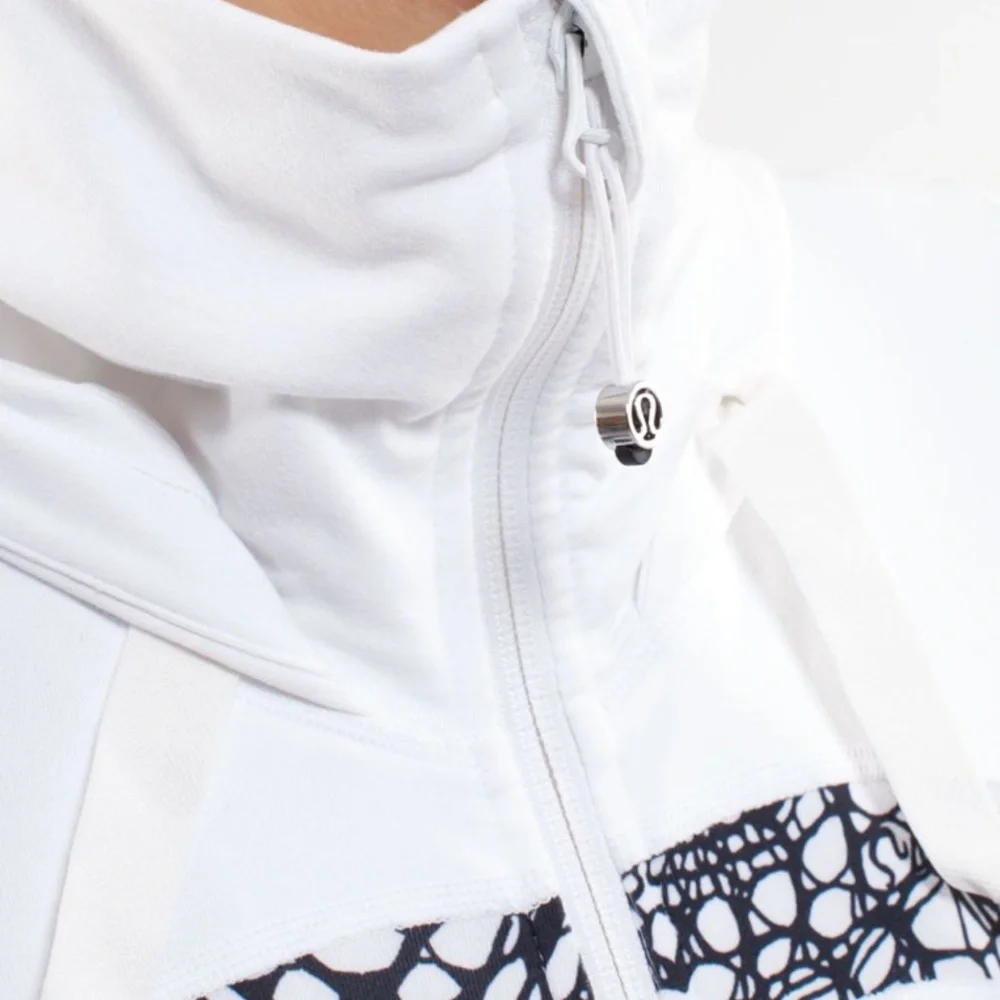 Lululemon Stride Jacket *Brushed in White/White Black Glacier Lace Size 6‎ - Picture 3 of 11